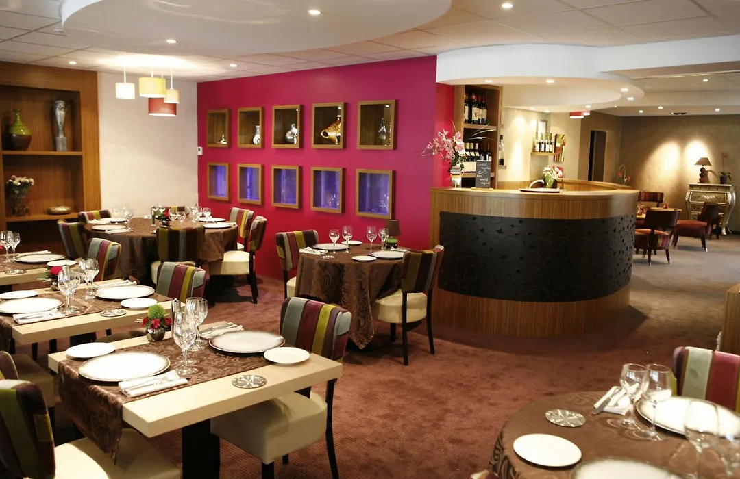 Hôtel Normandie Spa-1